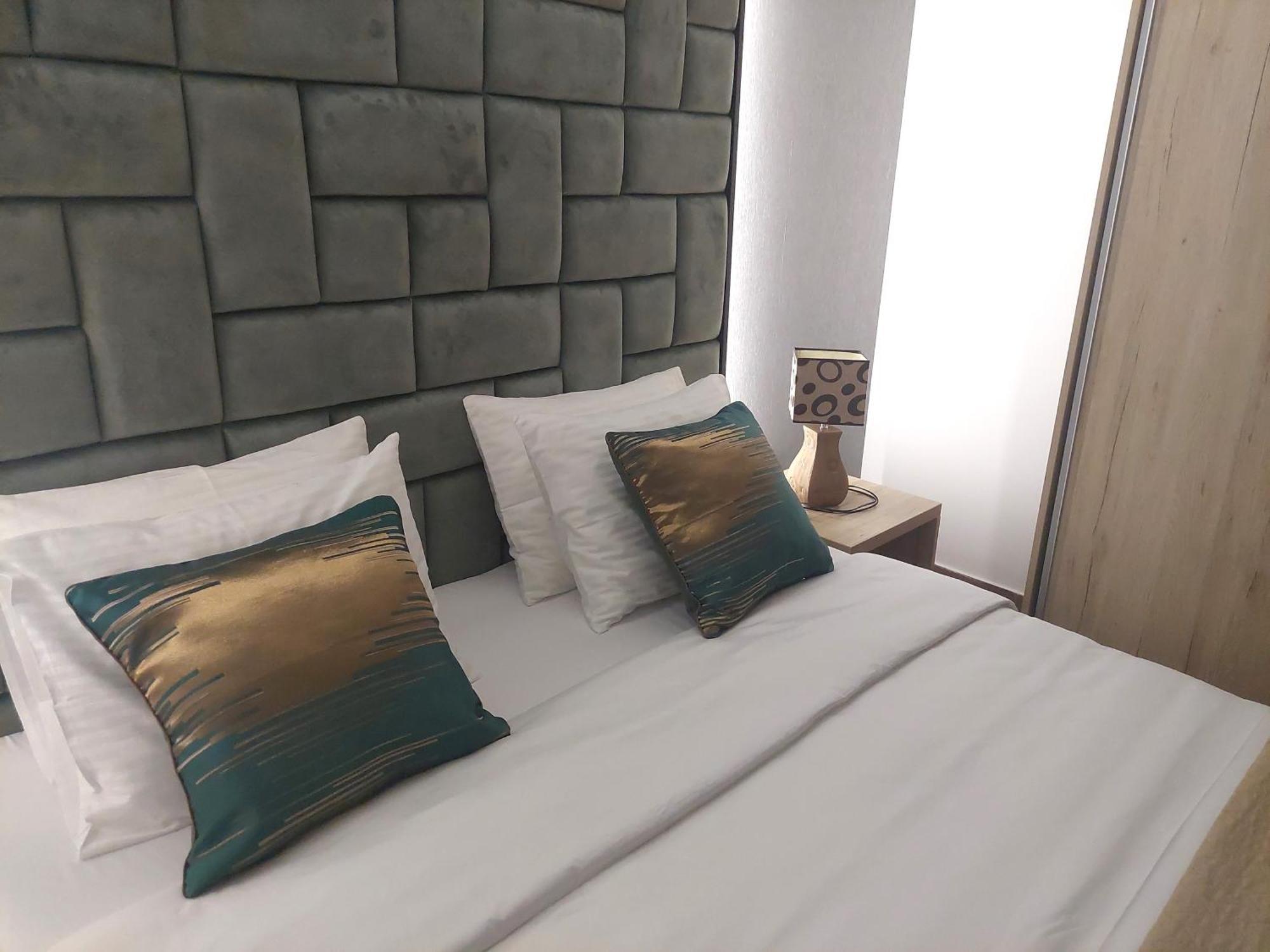 Sea La Vie Holiday House Hotel Бибине Екстериор снимка